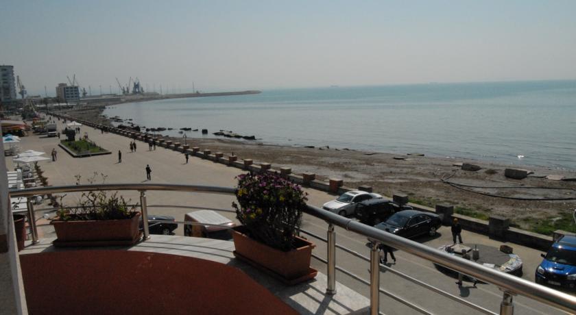 Kristal Hotel 3*